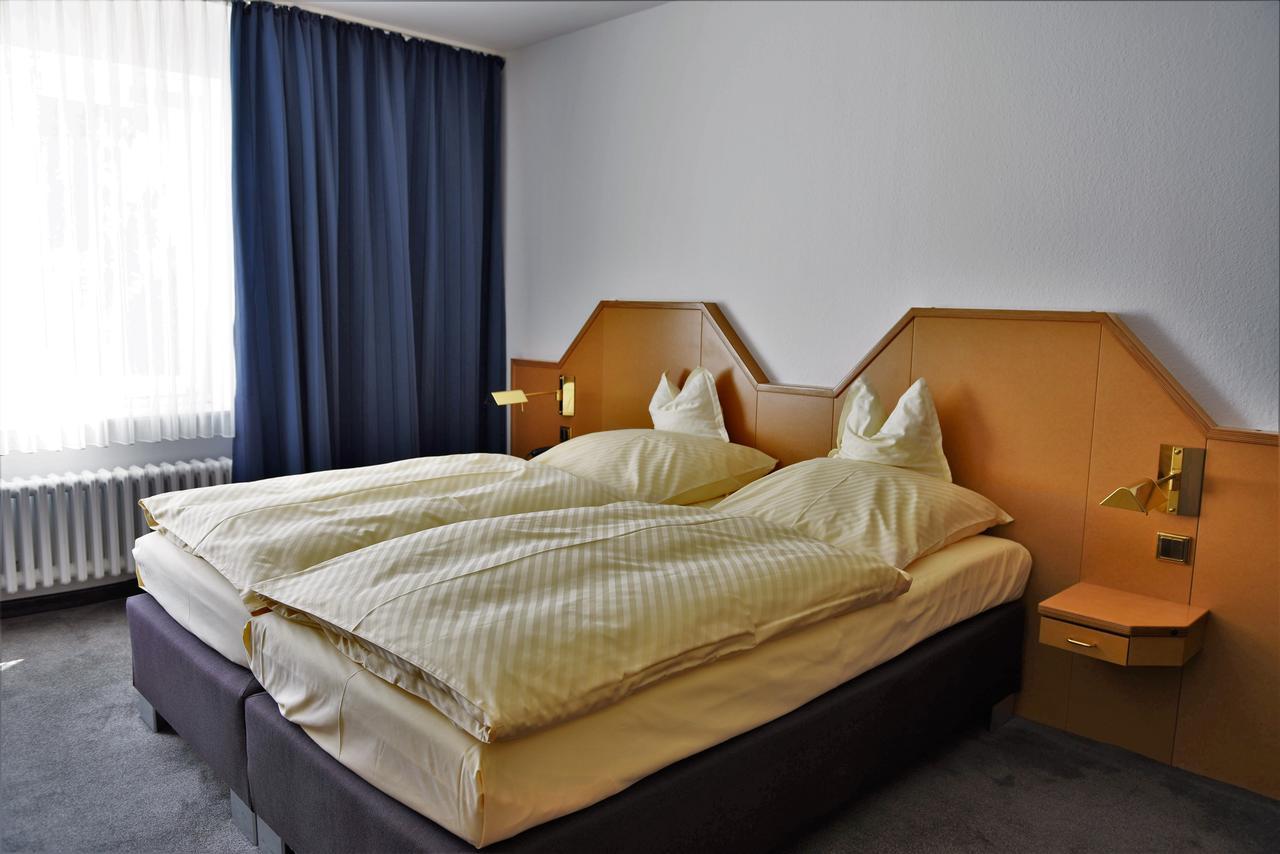 Parkhotel Goldlinde Bodenwerder Kültér fotó