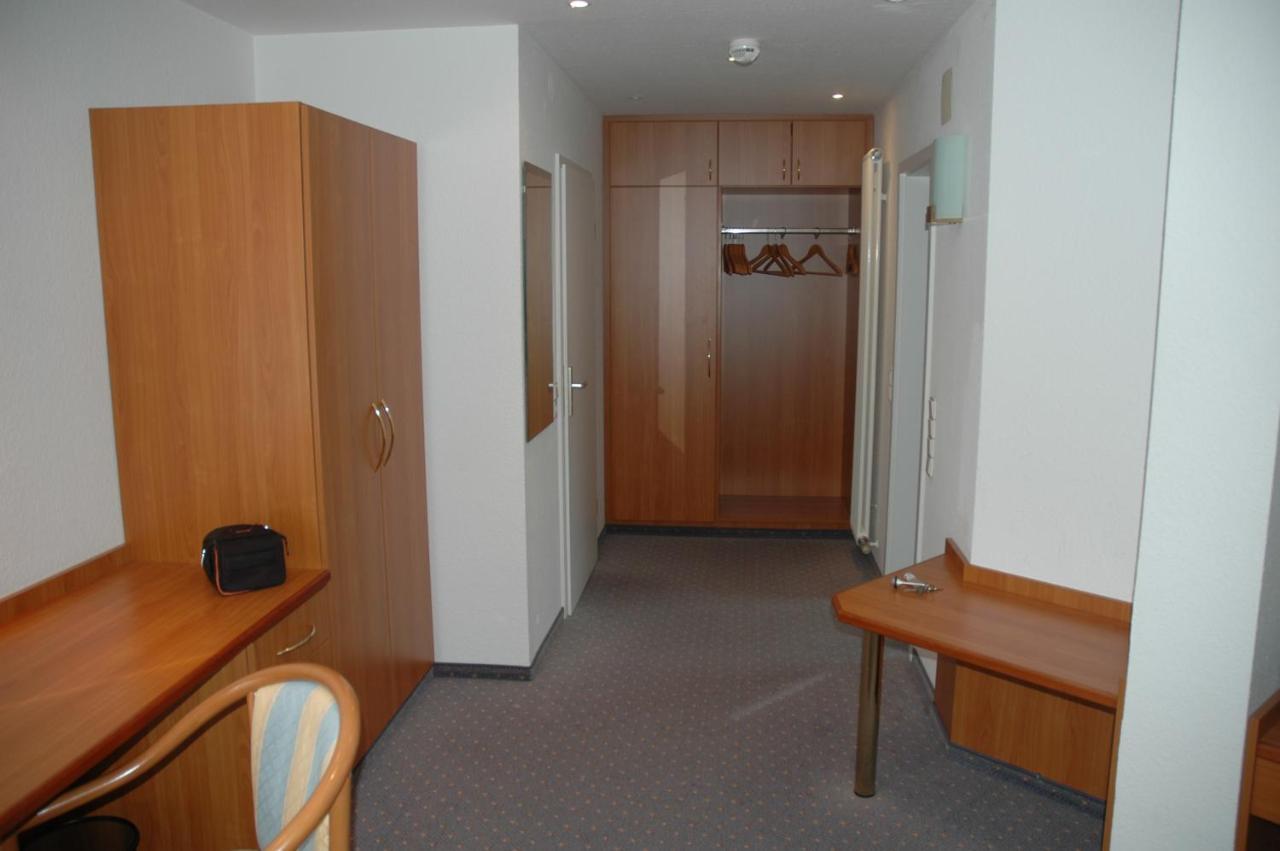 Parkhotel Goldlinde Bodenwerder Kültér fotó
