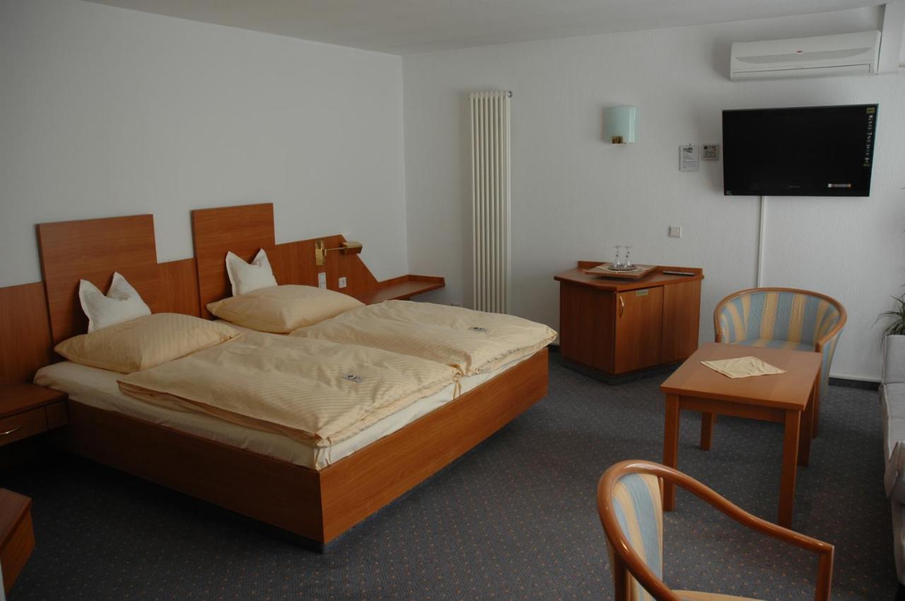 Parkhotel Goldlinde Bodenwerder Kültér fotó