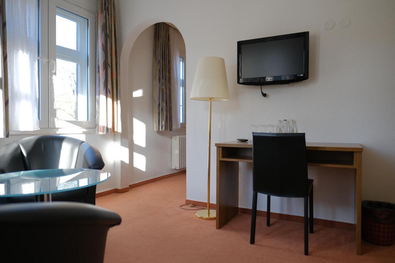 Parkhotel Goldlinde Bodenwerder Kültér fotó